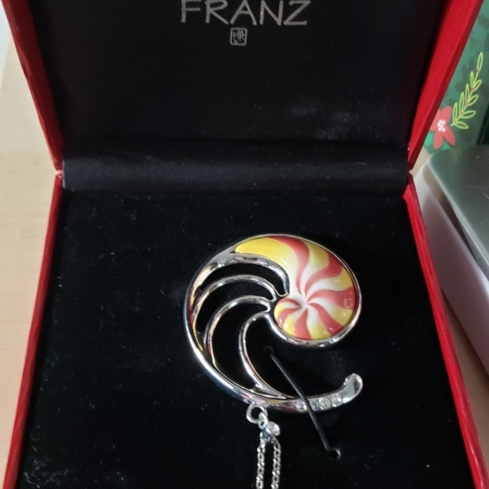 Silver and Yellow Brooch Silver Tone Franz Shell Design